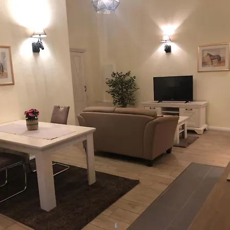 Appartement Ferienapartments Reitanlage Schenksolz