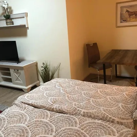 Ferienapartments Reitanlage Schenksolz アパート